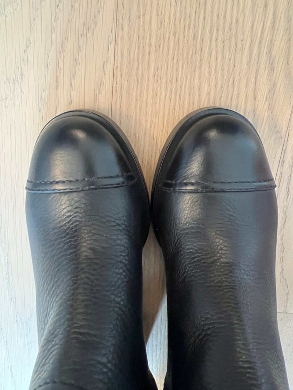 Chanel Black Leather Short Slip-On Booties with Block
Heel - Size EU 38 (US 7) - Picture 5 of 15